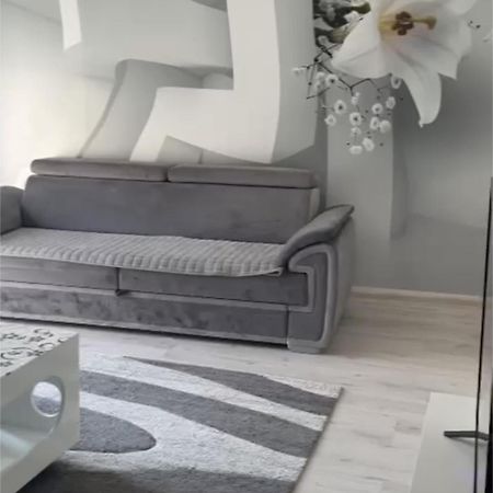 Modern & Cozy 2-Bedroom Vacation Home In Sarajevo Ngoại thất bức ảnh