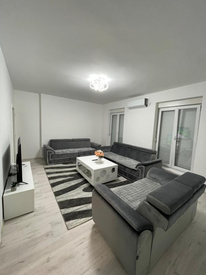Modern & Cozy 2-Bedroom Vacation Home In Sarajevo Ngoại thất bức ảnh