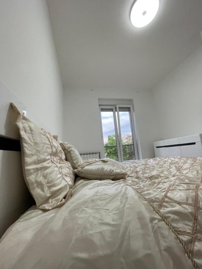 Modern & Cozy 2-Bedroom Vacation Home In Sarajevo Ngoại thất bức ảnh