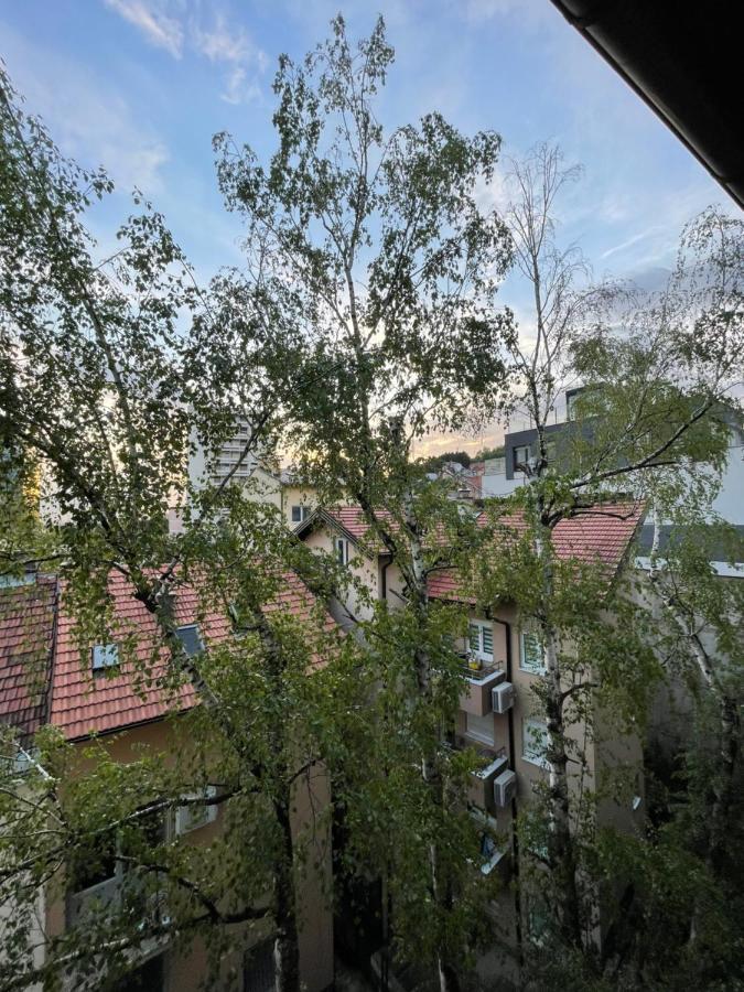 Modern & Cozy 2-Bedroom Vacation Home In Sarajevo Ngoại thất bức ảnh