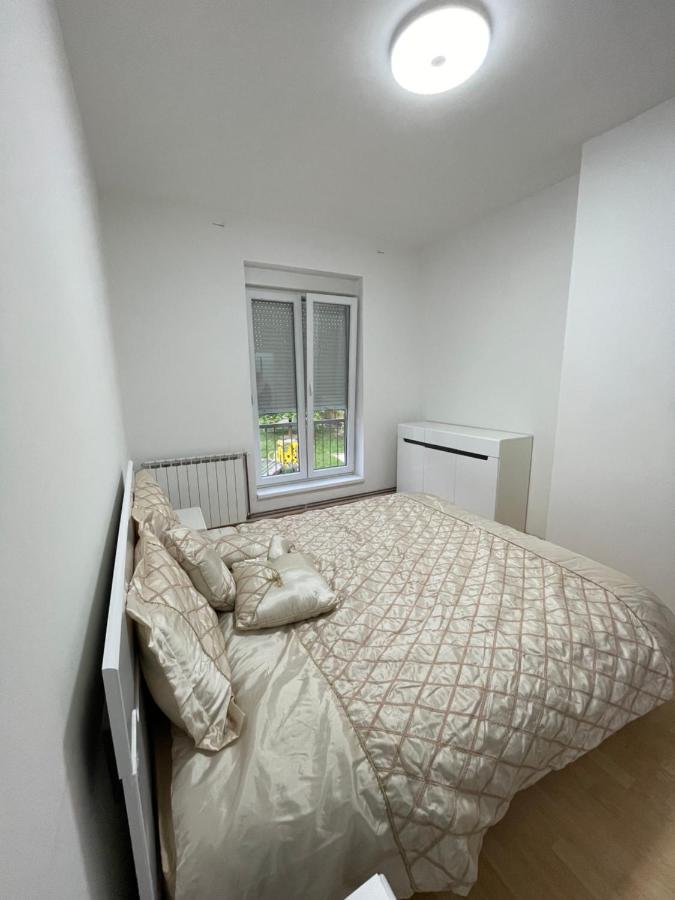 Modern & Cozy 2-Bedroom Vacation Home In Sarajevo Ngoại thất bức ảnh