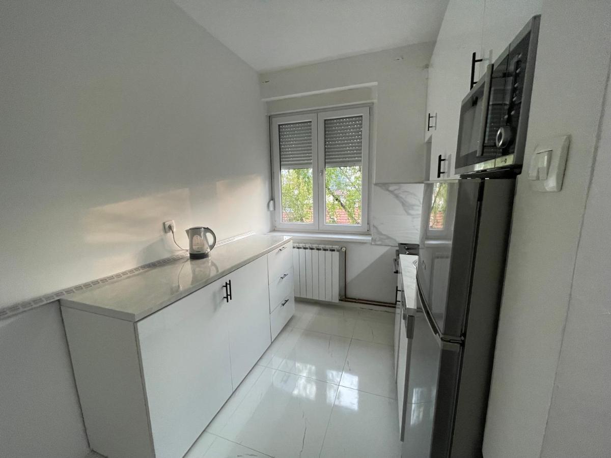 Modern & Cozy 2-Bedroom Vacation Home In Sarajevo Ngoại thất bức ảnh