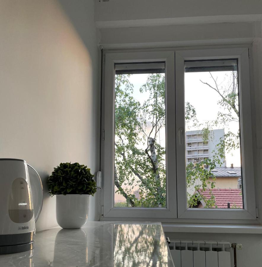 Modern & Cozy 2-Bedroom Vacation Home In Sarajevo Ngoại thất bức ảnh