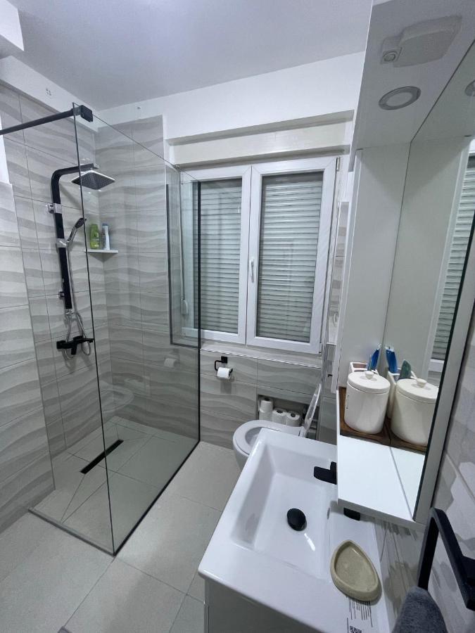 Modern & Cozy 2-Bedroom Vacation Home In Sarajevo Ngoại thất bức ảnh