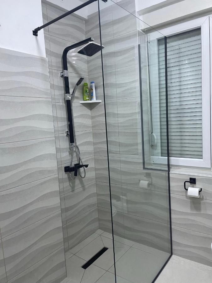 Modern & Cozy 2-Bedroom Vacation Home In Sarajevo Ngoại thất bức ảnh